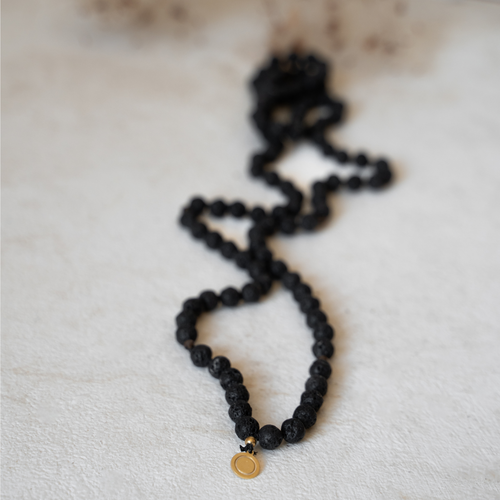 handgeknüpfte Gebetskette_Mala_Tesbih_Lavastein_Heilsteine_Natursteine_Spiritualität_Gebet_Dhikr_nourganics