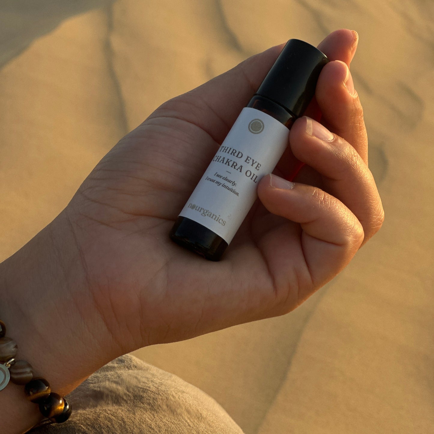 Crown Chakra Oil (Roll-on) aus ätherischen Ölen ◎ Herznote: Weihrauch & Rose